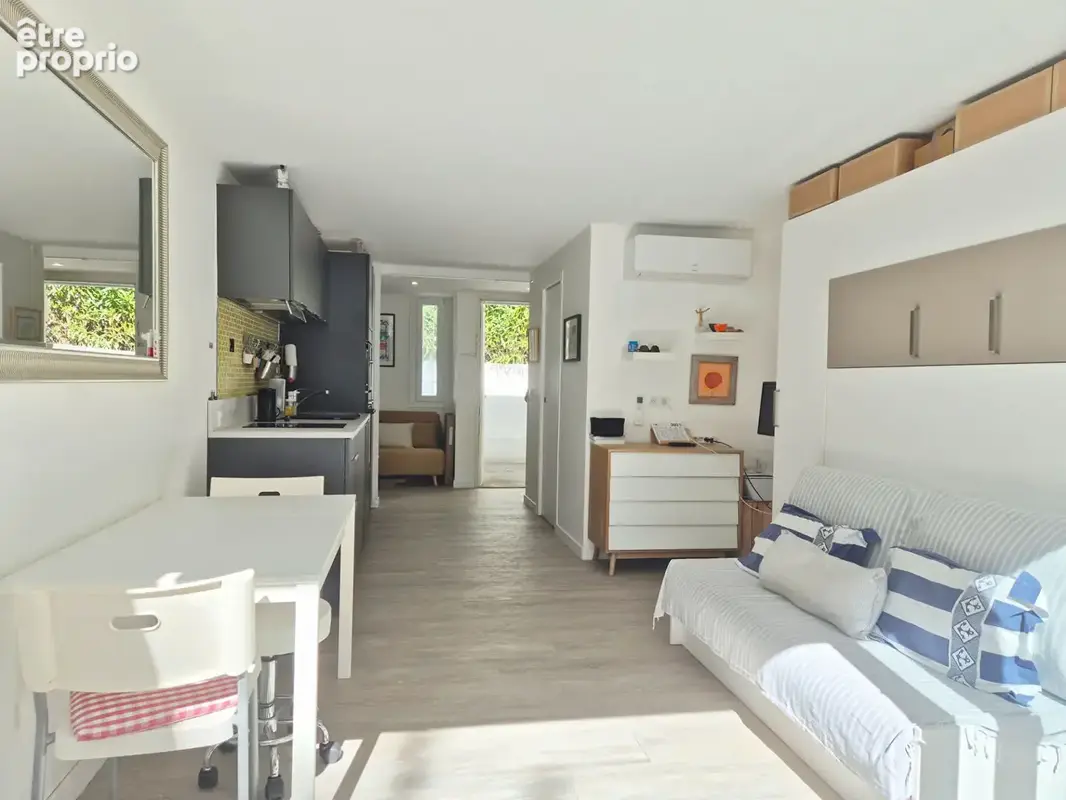 Villa en copropriété en 2ème ligne avec parking. - photo 12