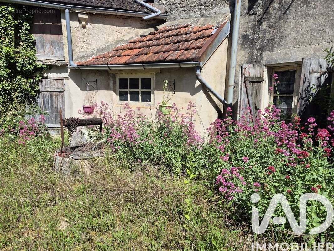 Maison 115 m² à Asnieres-En-Montagne  - photo 7