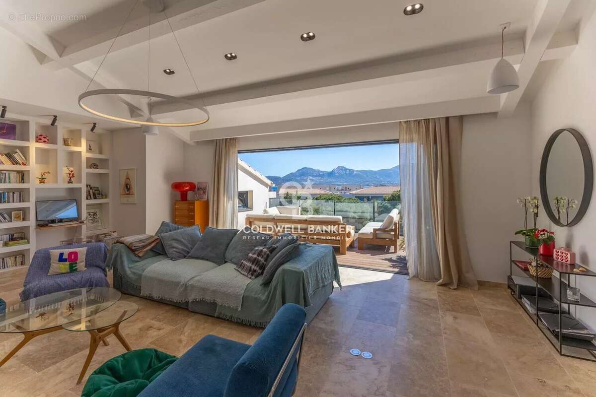 Appartement à CALVI