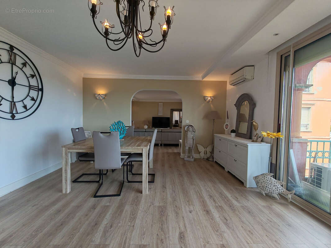 Appartement T4/T5 de 119m2 - Parking et ascenseur - photo 3