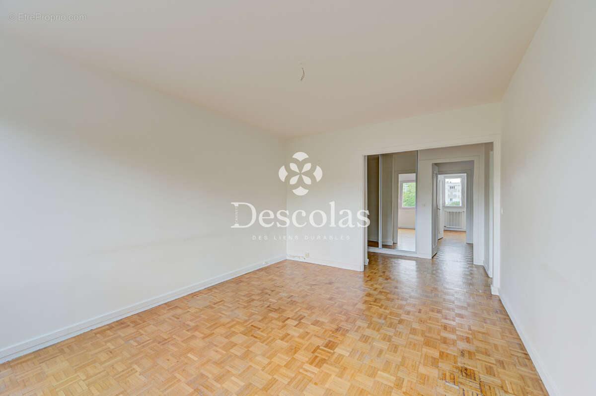 APPARTEMENT - 60 m2 - 3 pièces - photo 4