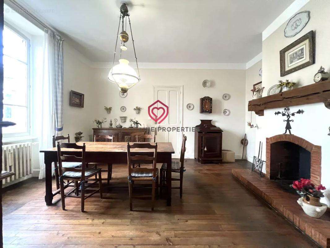 Maison à MANE
