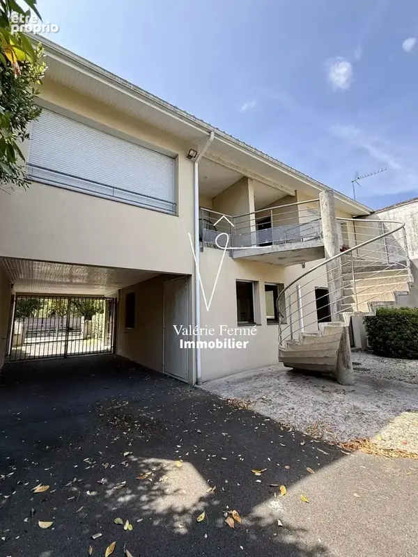 Local Professionnel, 78 m2, plain-pied, 3 places de stationnement privatives - Pessac-Centre. - photo 15