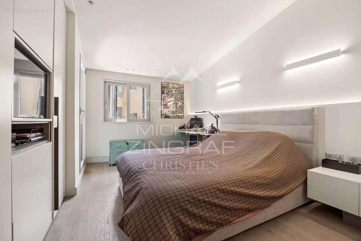 NICE Centre – Duplex moderne dans immeuble bourgeois avec grande terrasse - photo 10