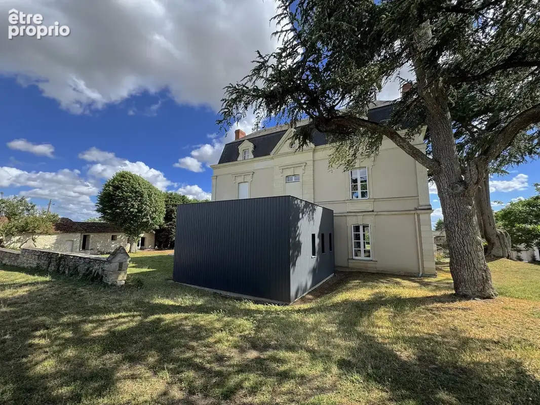 Élégante maison de maitre 19e avec dépendances et jardin dans la région de Saumur - photo 20