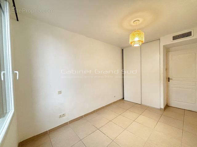 Appartement à MAUGUIO