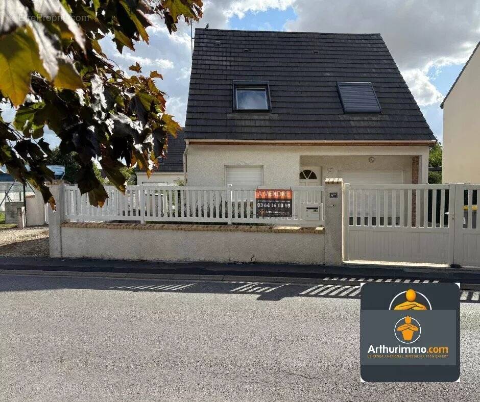 Maison à NEUFCHATEL-SUR-AISNE