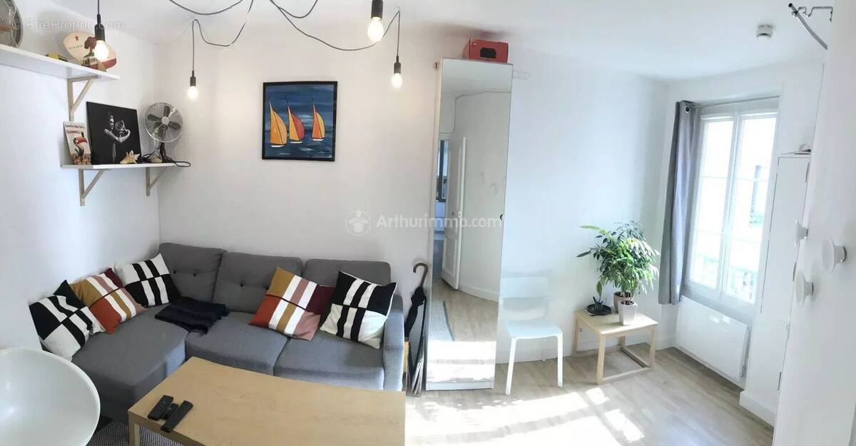 Appartement à PARIS-14E