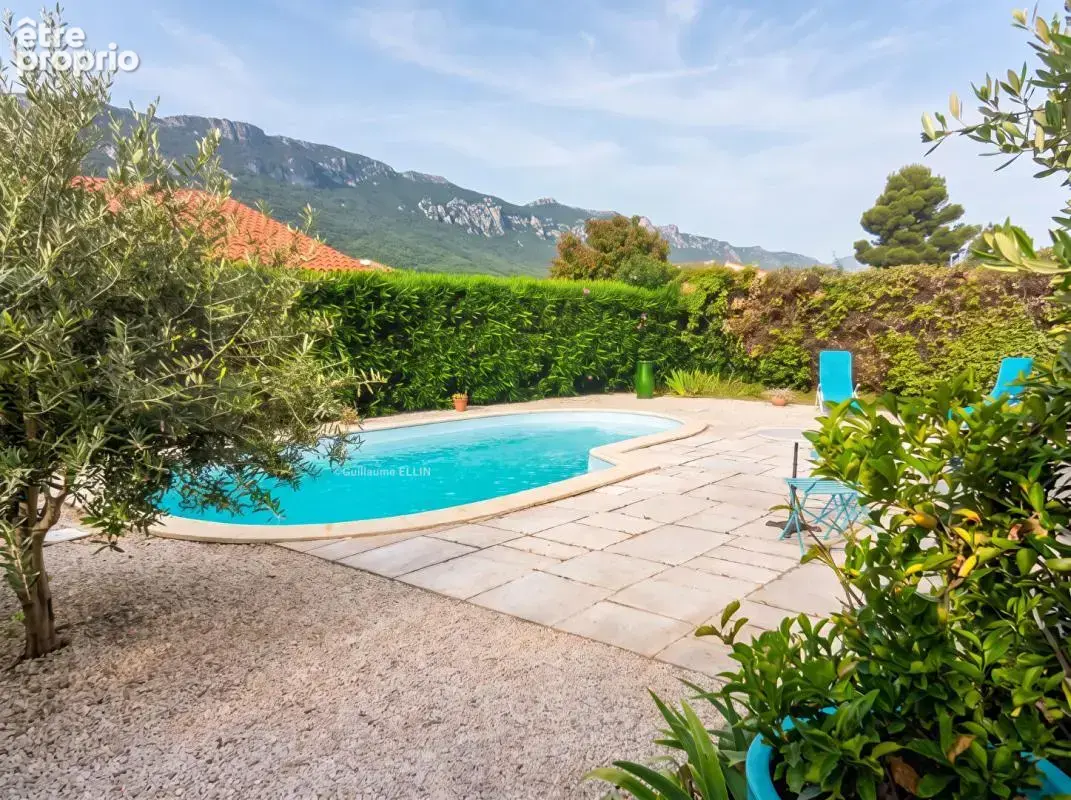 Maison + piscine+ terrain constructible - photo 15