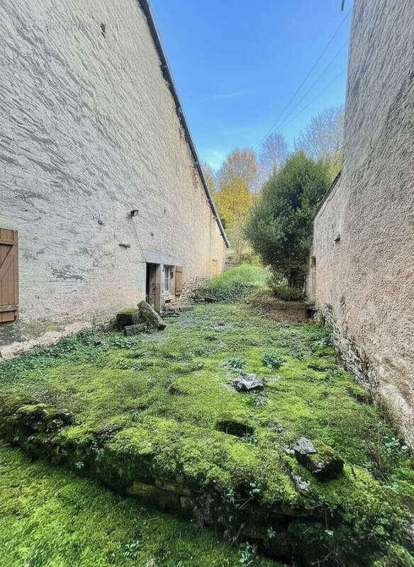 Maison à HARREVILLE-LES-CHANTEURS
