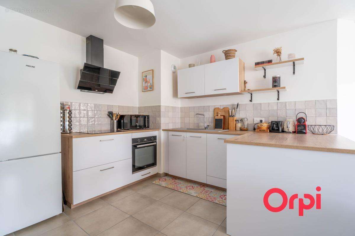 Appartement à FLEURIEUX-SUR-L'ARBRESLE