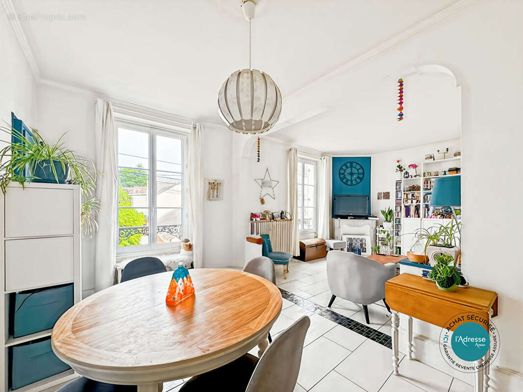 Appartement à MENNECY