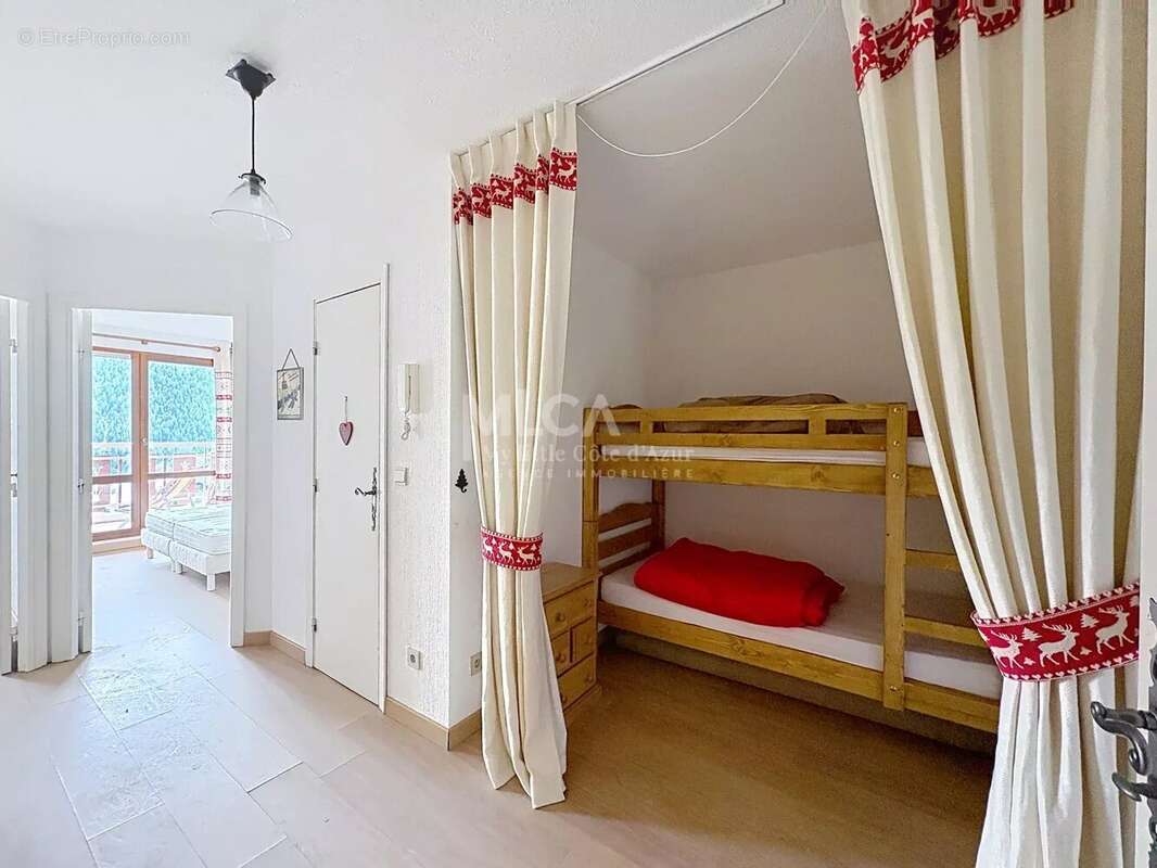 Appartement à SAINT-ETIENNE-DE-TINEE