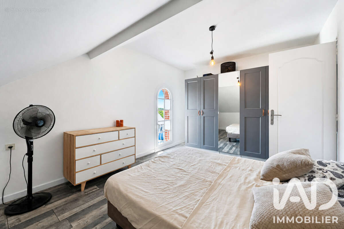 Maison 115 m² à La Ferte-Saint-Aubin  - photo 8
