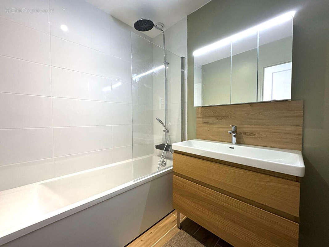Appartement à NANTERRE