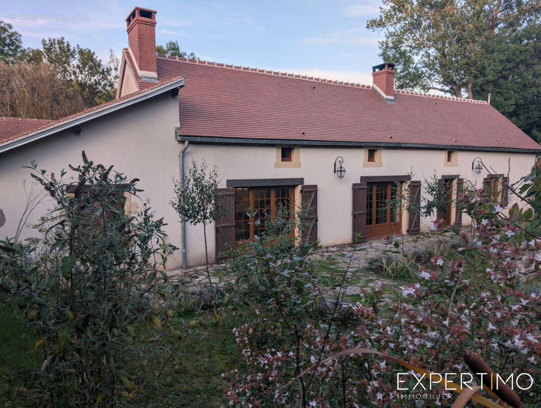 Maison à COMMENTRY