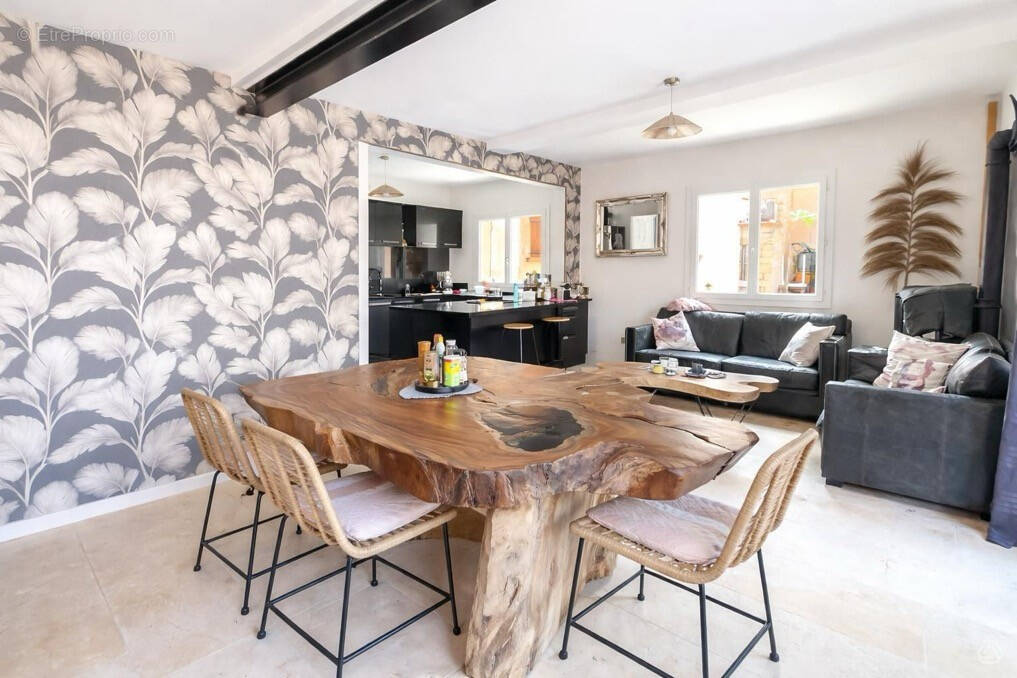Appartement à SIX-FOURS-LES-PLAGES