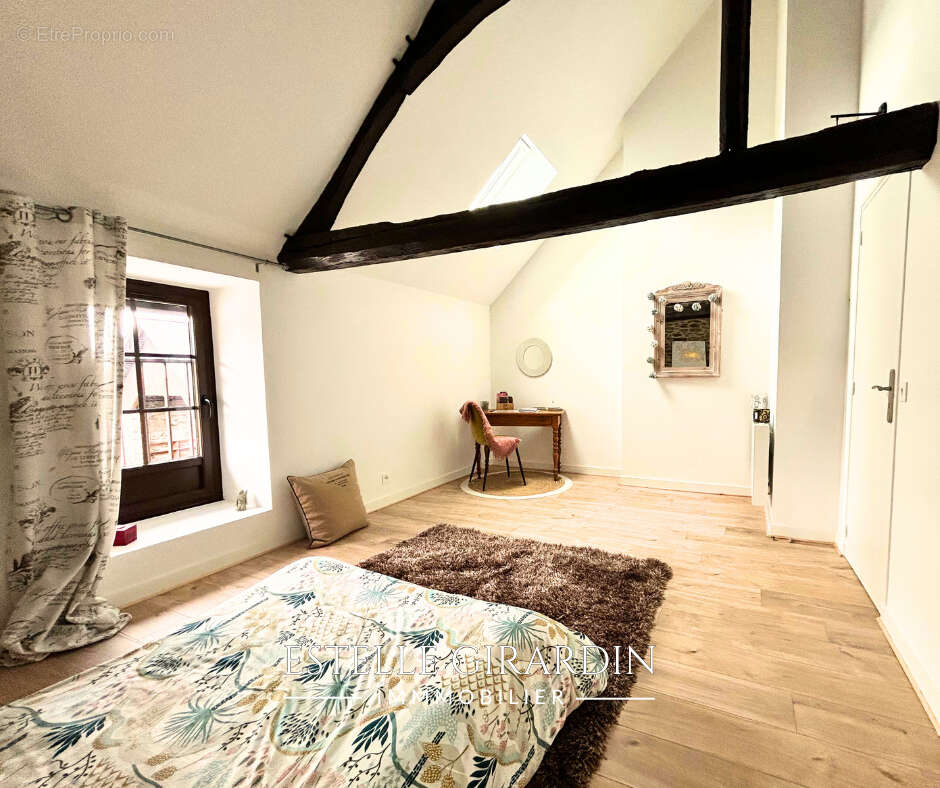 Maison à LA CHAPELLE-SUR-ERDRE