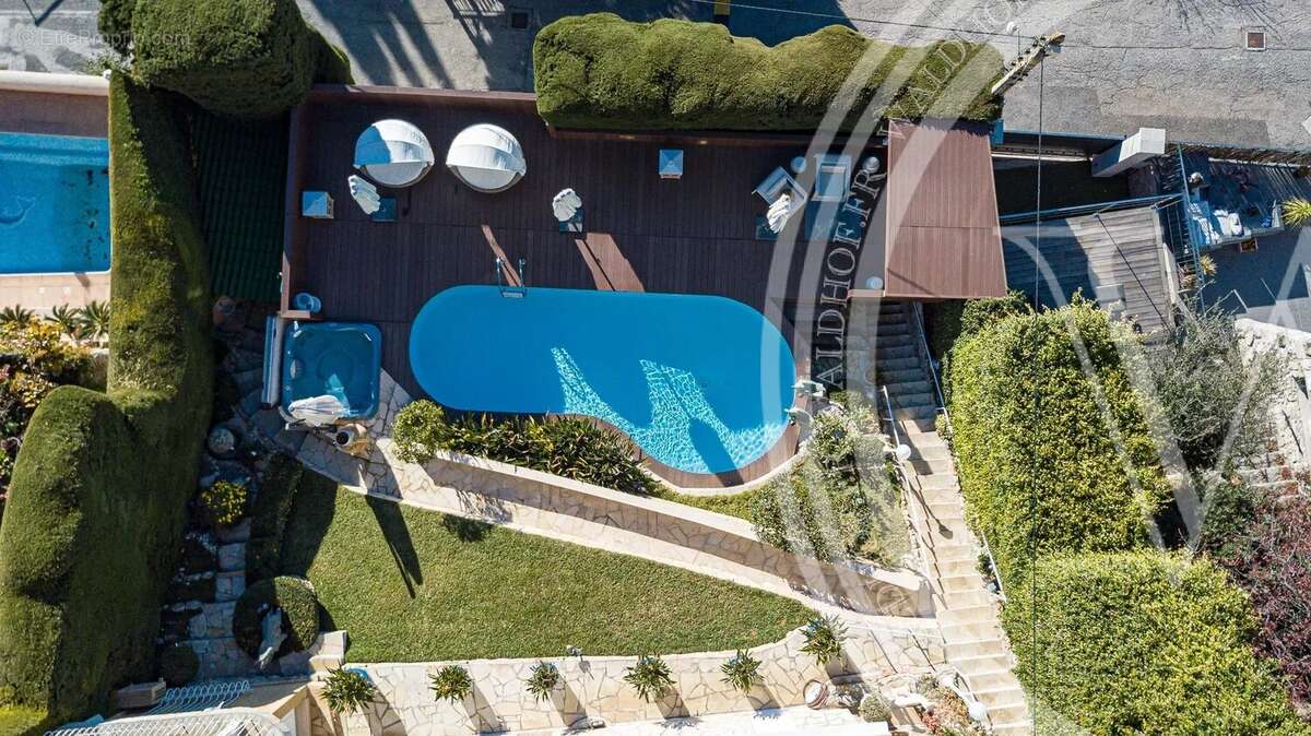 Villa Art Déco entièrement rénovée dans un domaine privé de Cap d'Ail à 5 min de Monaco - photo 12