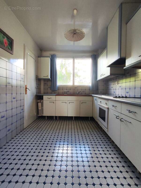 Appartement à VILLETANEUSE