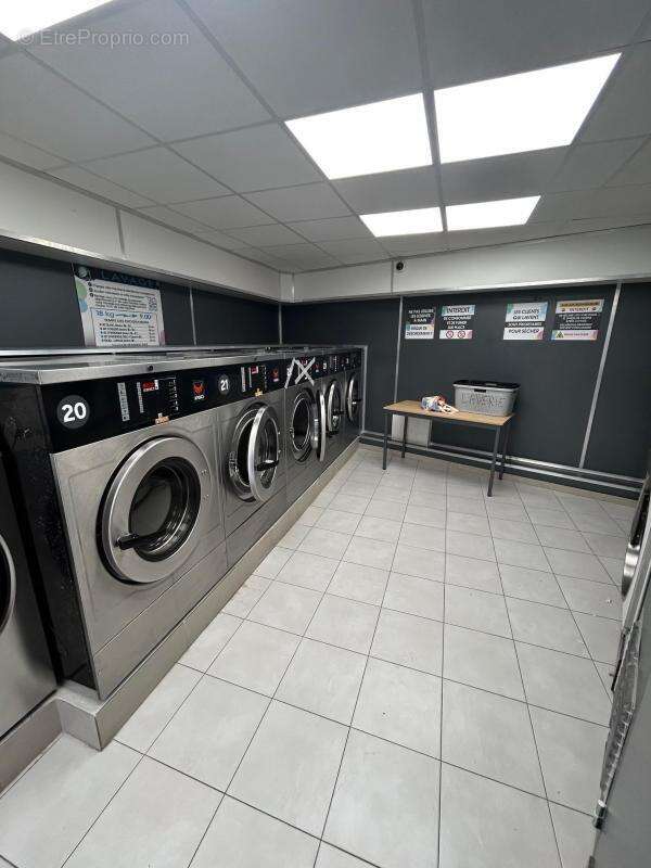 Commerce à MONTREUIL