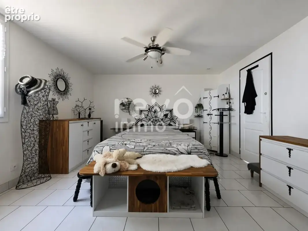 GENESTON 44140  Maison de plain-pied familiale de 176 m² - photo 8