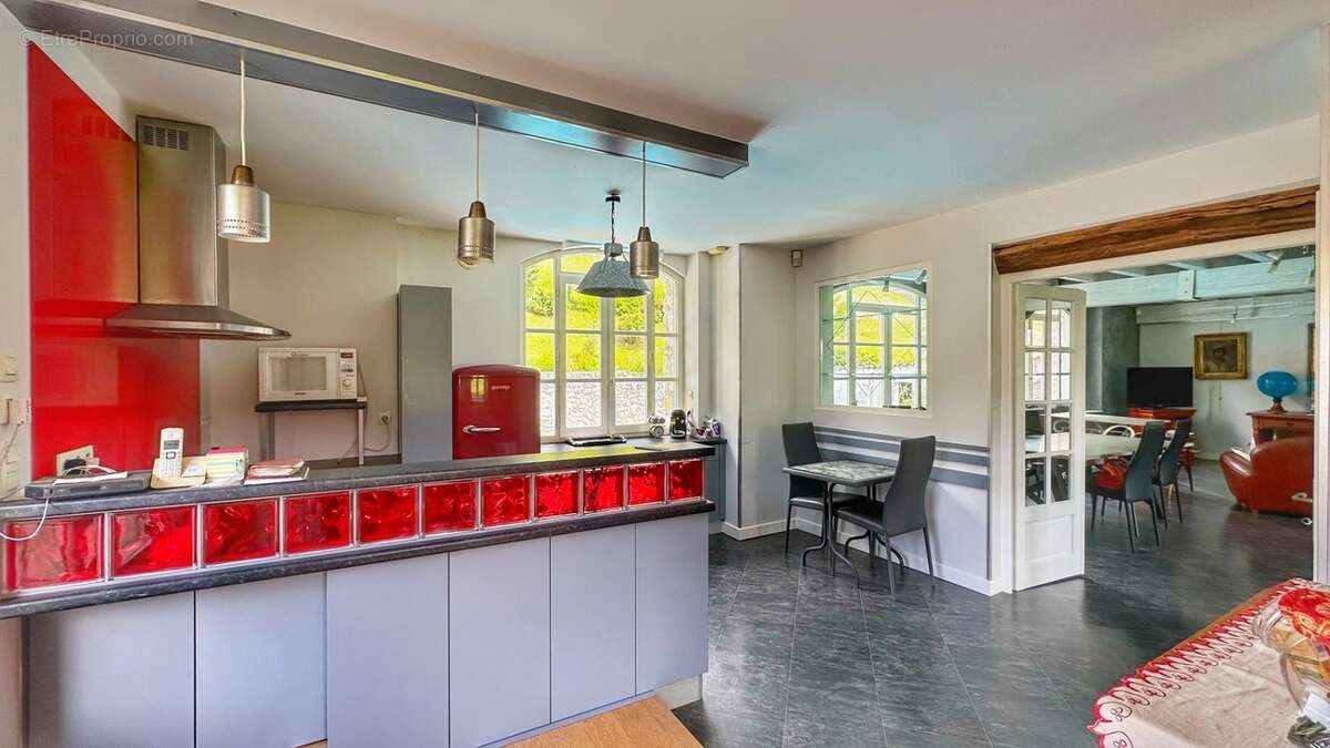 Maison à SAINT-AUPRE