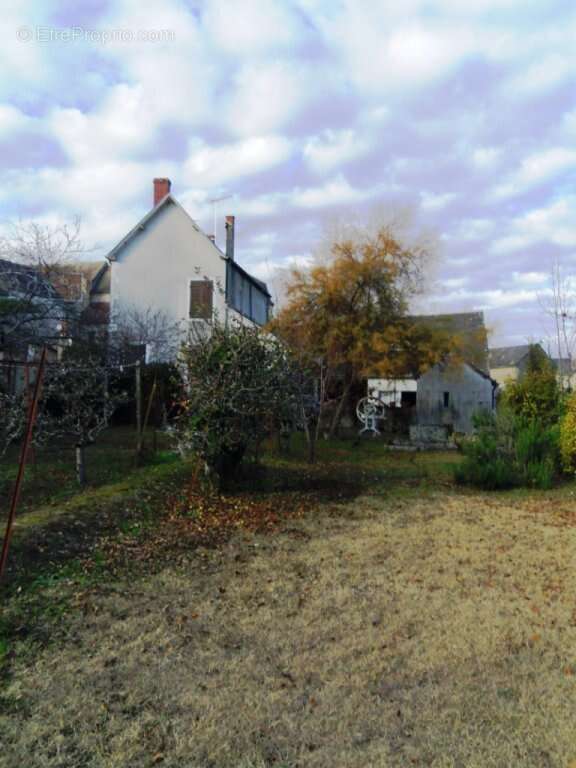 Maison à SAINT-SAULGE