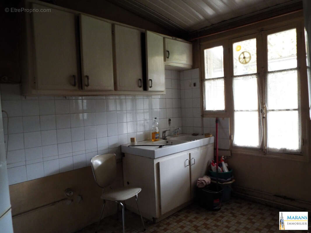 Cuisine - Maison à L'ILE-D'ELLE