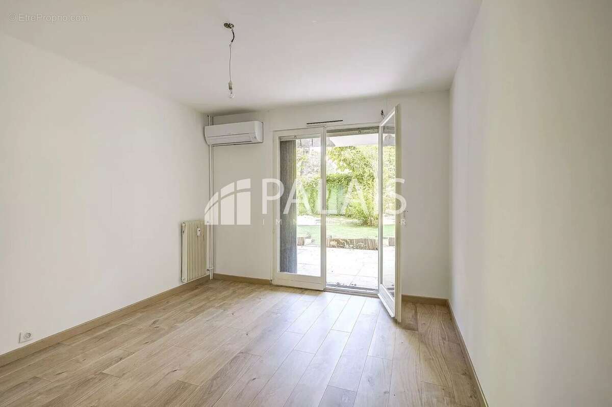 3P RDJ plein sud au pied des commerces - photo 9