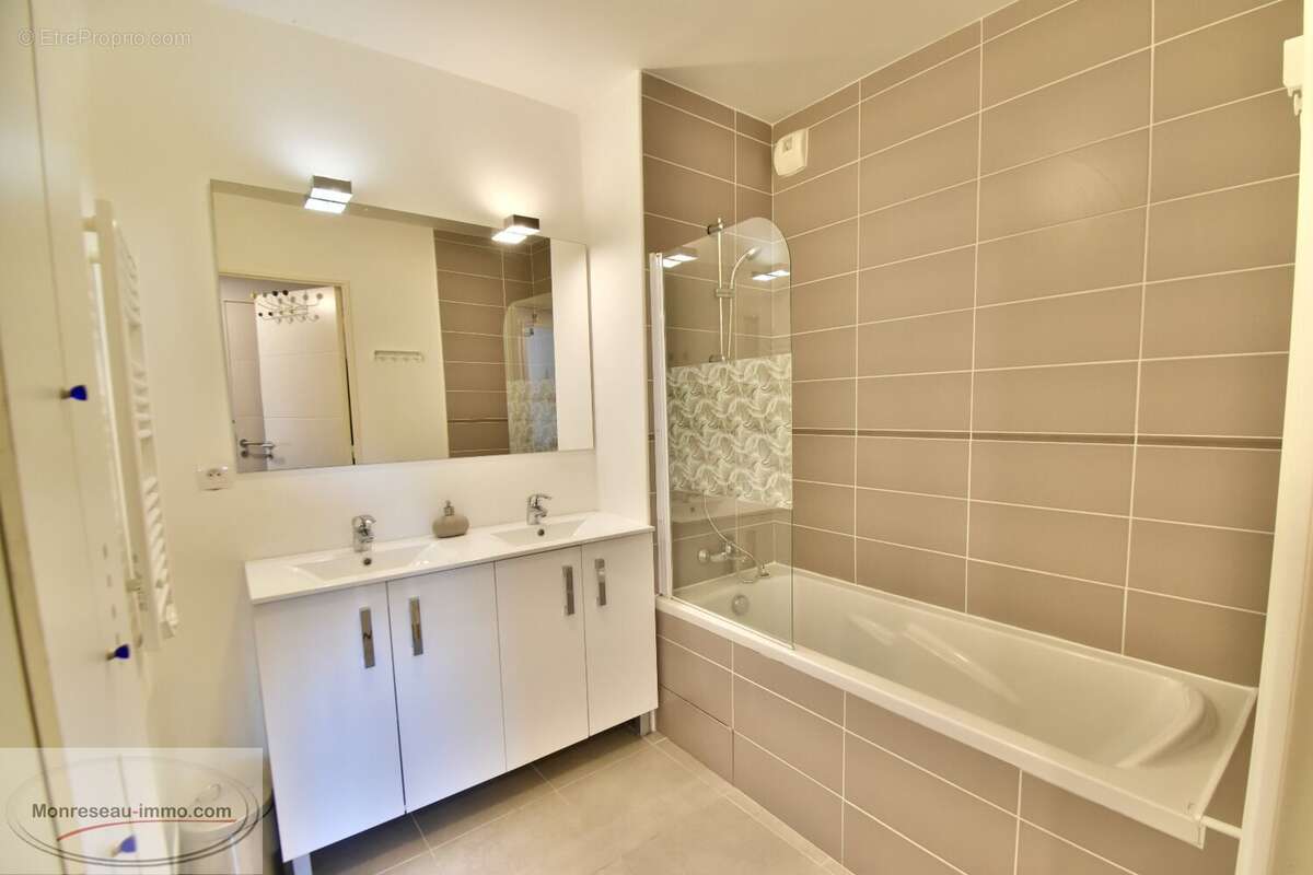 Appartement à LE CANNET