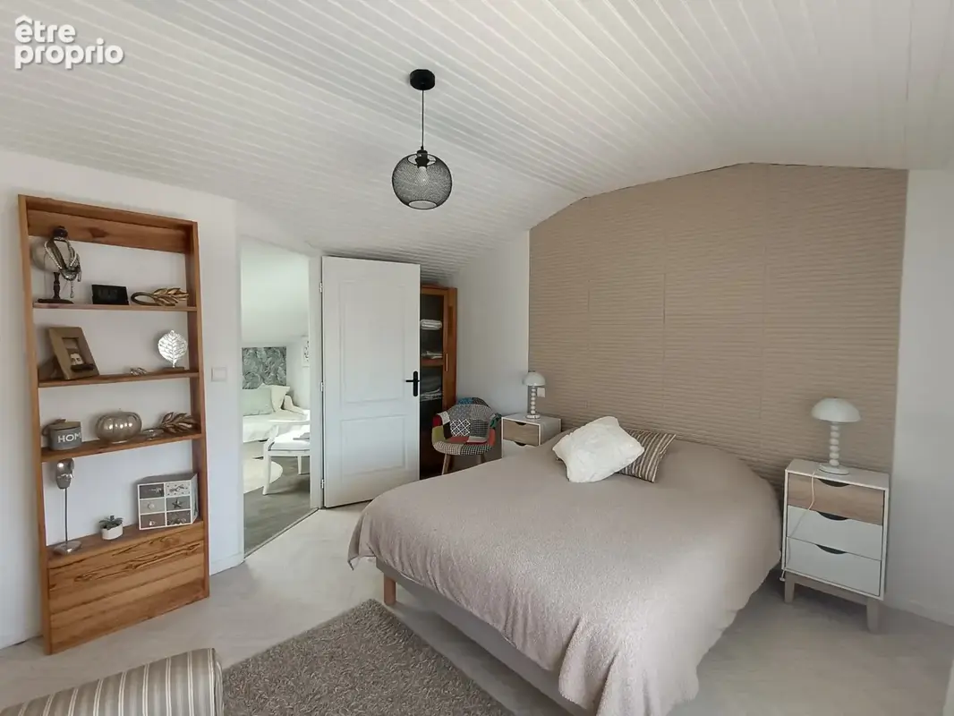 Maison T5 de 160 m2 avec piscine - photo 12