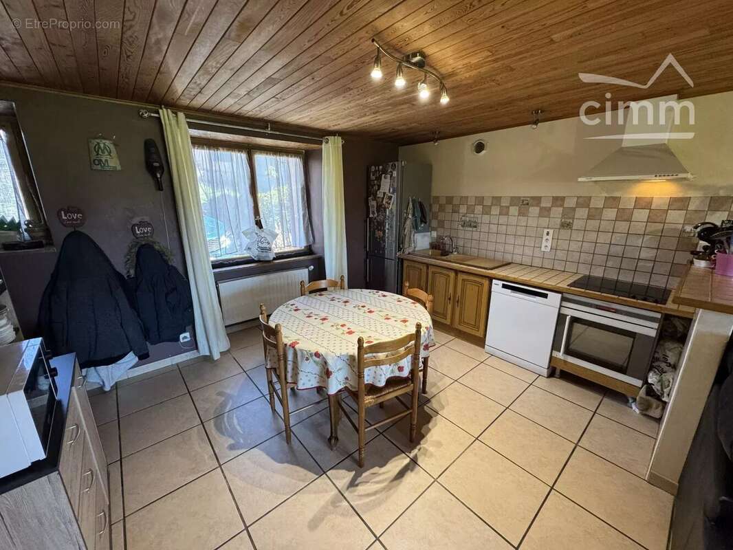 Appartement à MARSAC-EN-LIVRADOIS