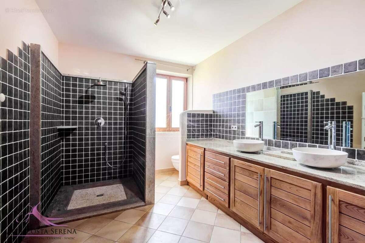 Appartement à PRUNELLI-DI-FIUMORBO