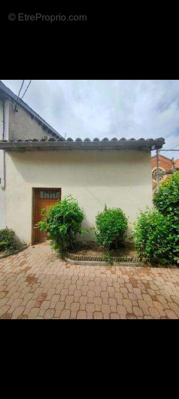 Maison à NEGREPELISSE
