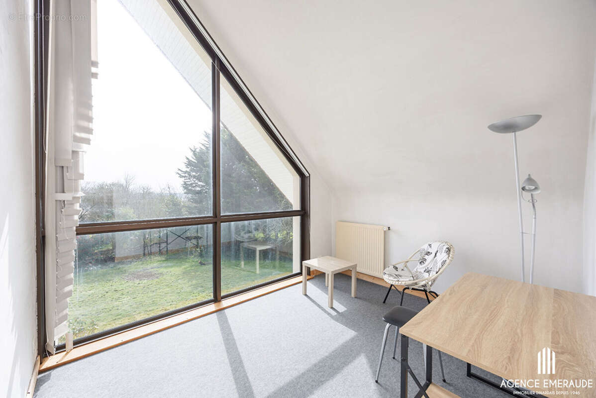 Maison à PLOUER-SUR-RANCE