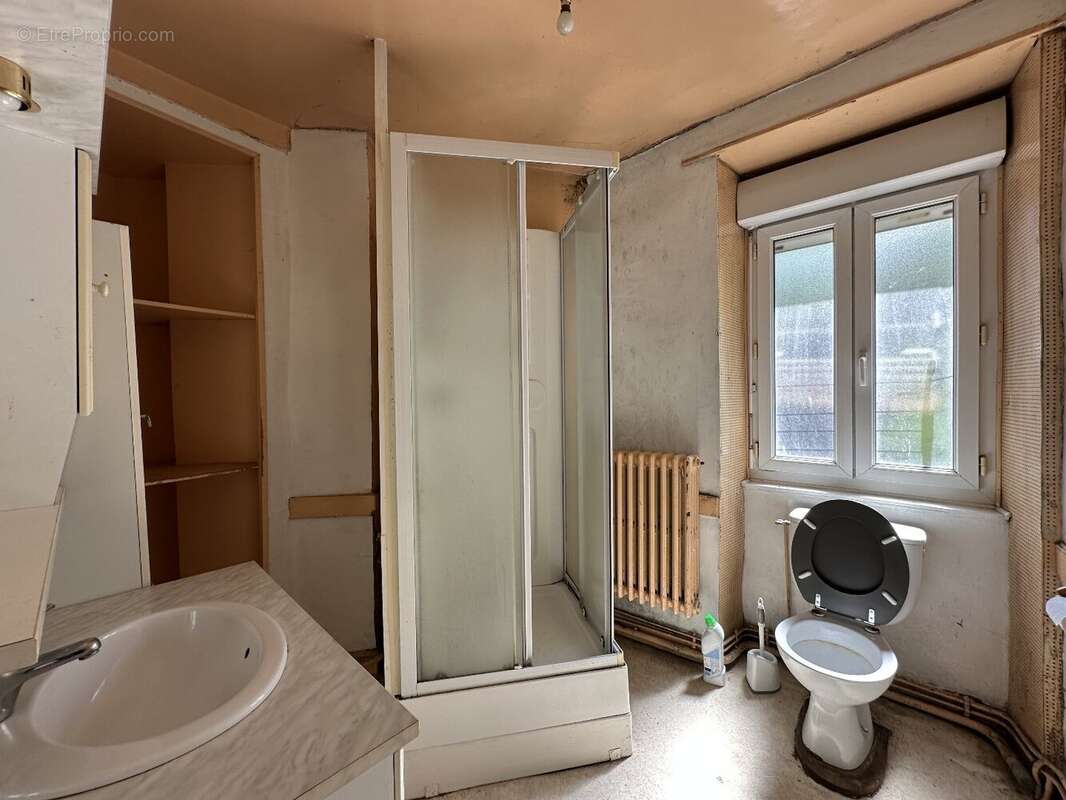 Maison à SAINT-YRIEIX-LA-PERCHE