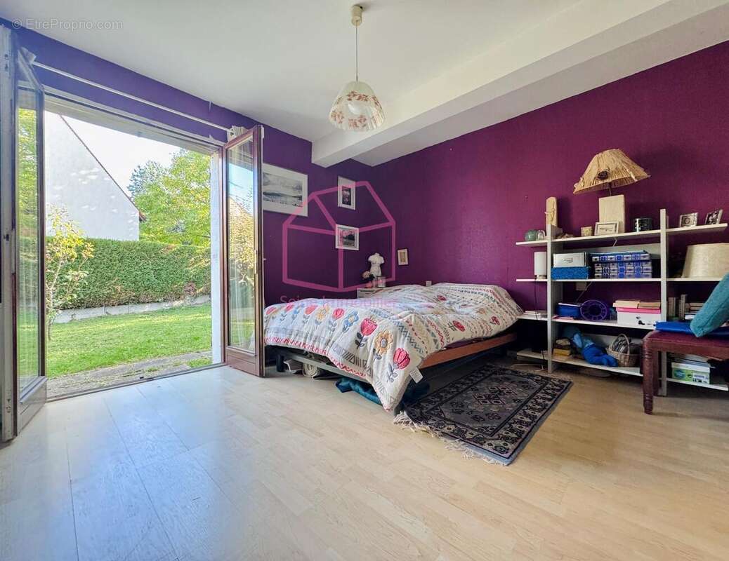 Maison à L&#039;HAY-LES-ROSES