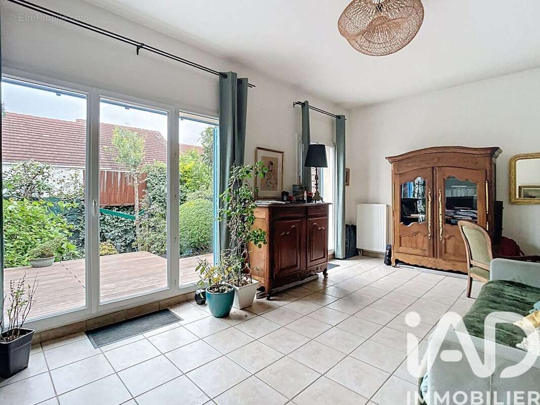 Photo 2 - Maison à BRY-SUR-MARNE