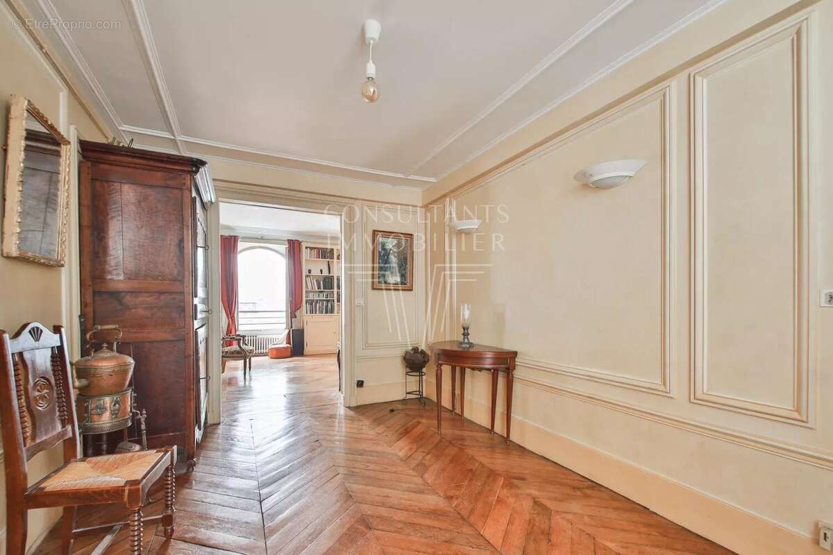 Appartement à PARIS-6E
