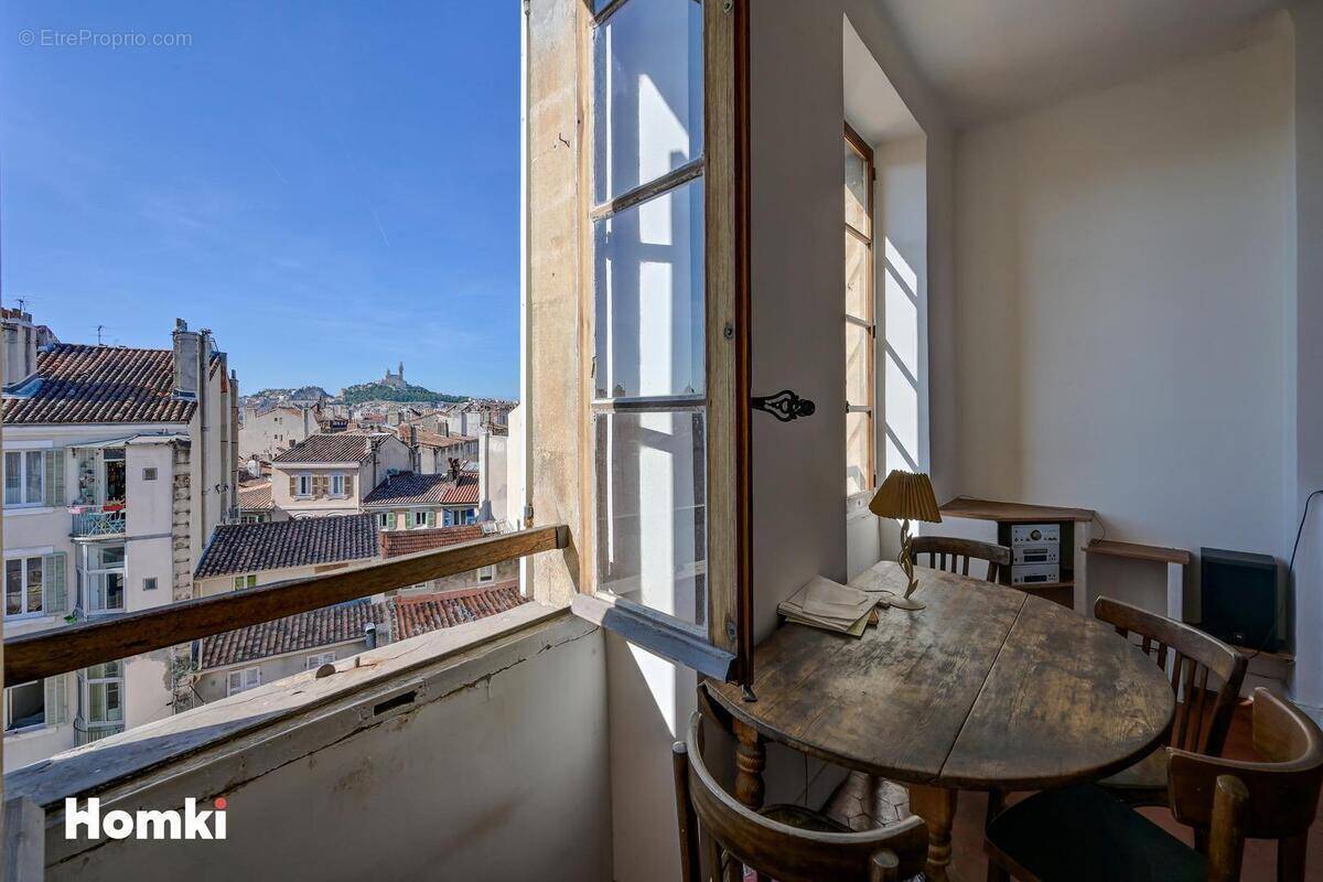 Appartement à MARSEILLE-6E