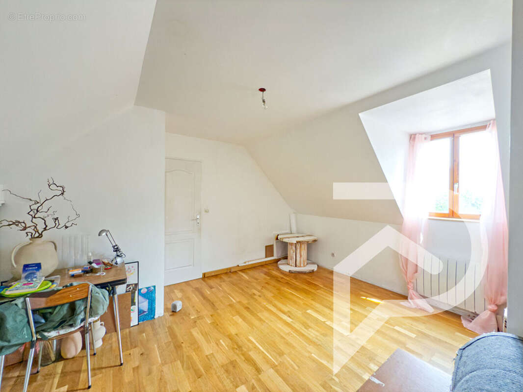 Maison à BEAUMONT-SUR-OISE