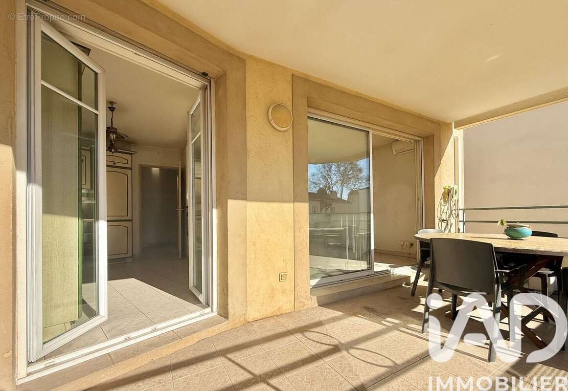 Photo 2 - Appartement à SIX-FOURS-LES-PLAGES