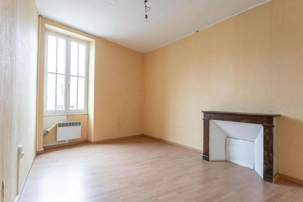Commercial premises with accommodation - photo 10