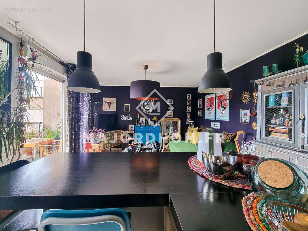 Appartement à MARSEILLE-12E