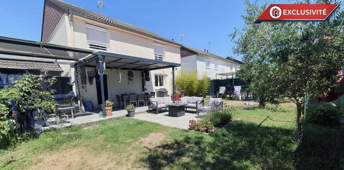 Maison à FLEURY-LES-AUBRAIS