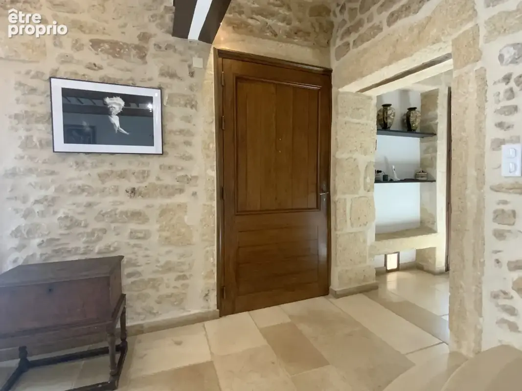 Maison de charme en pierre  en plein coeur de village. - photo 21