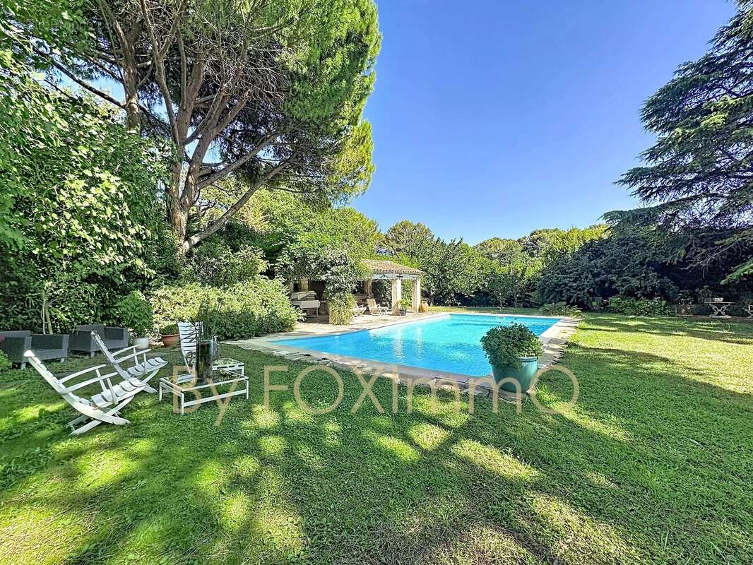 Maison à MOUGINS