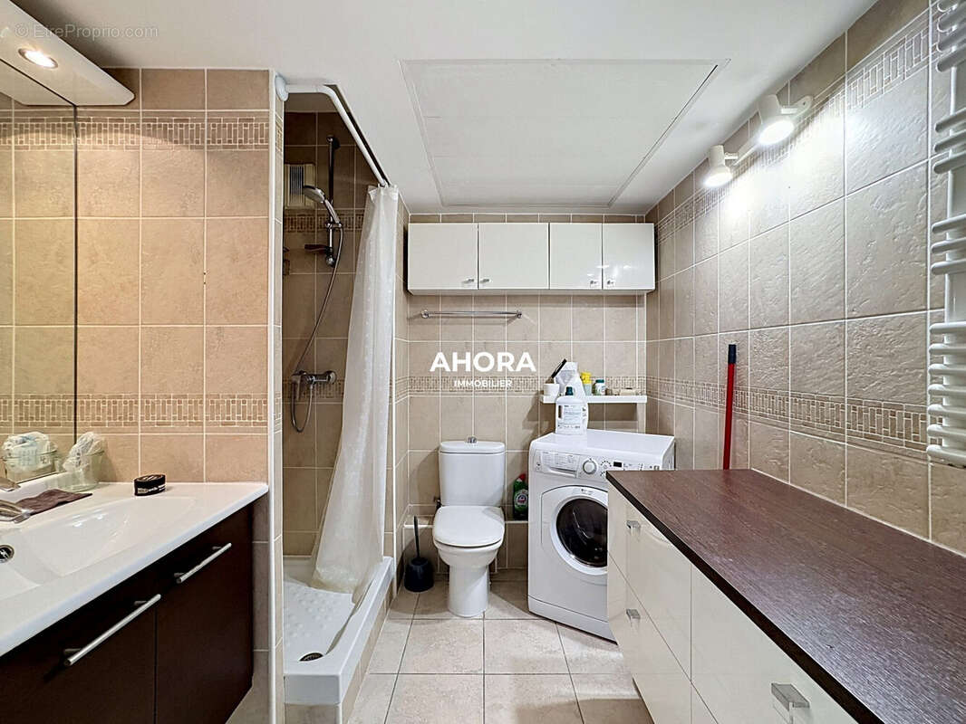 Appartement à MARSEILLE-8E