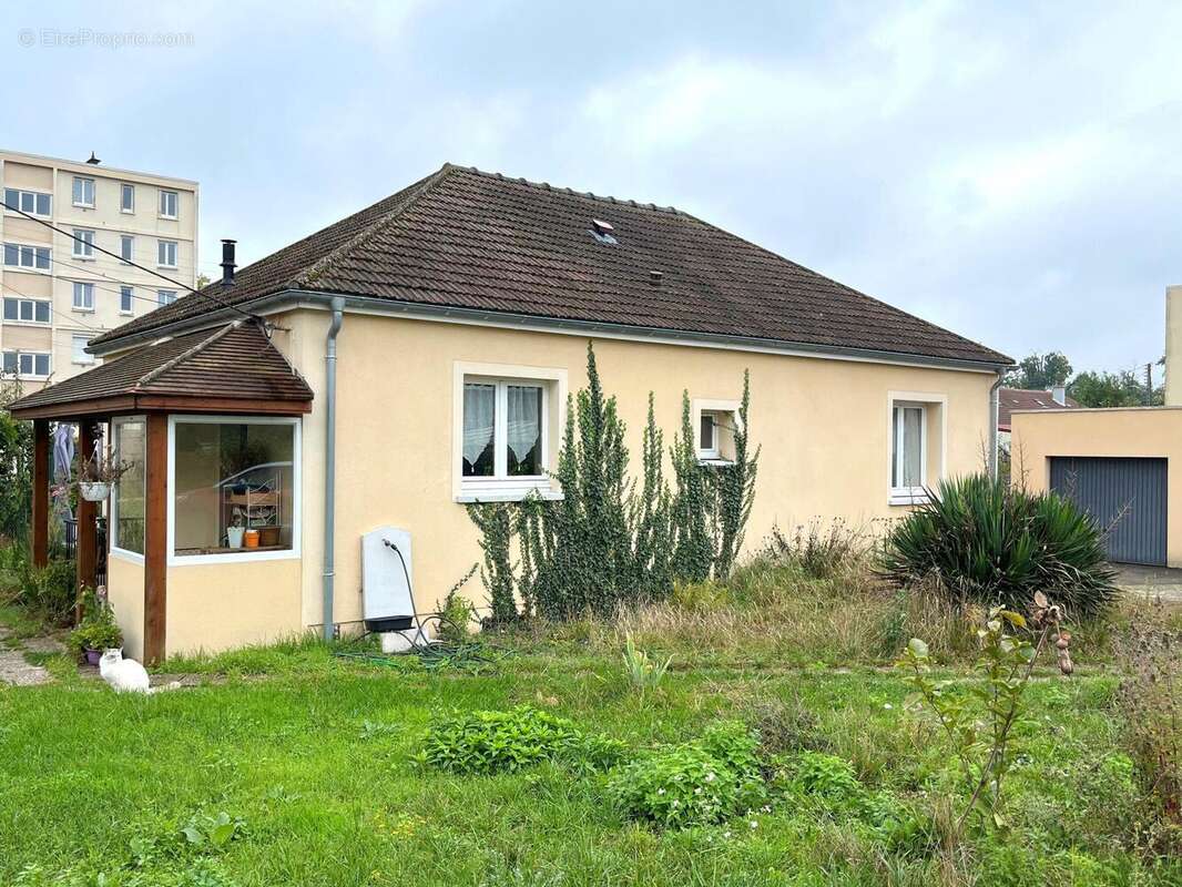 Maison à COMPIEGNE